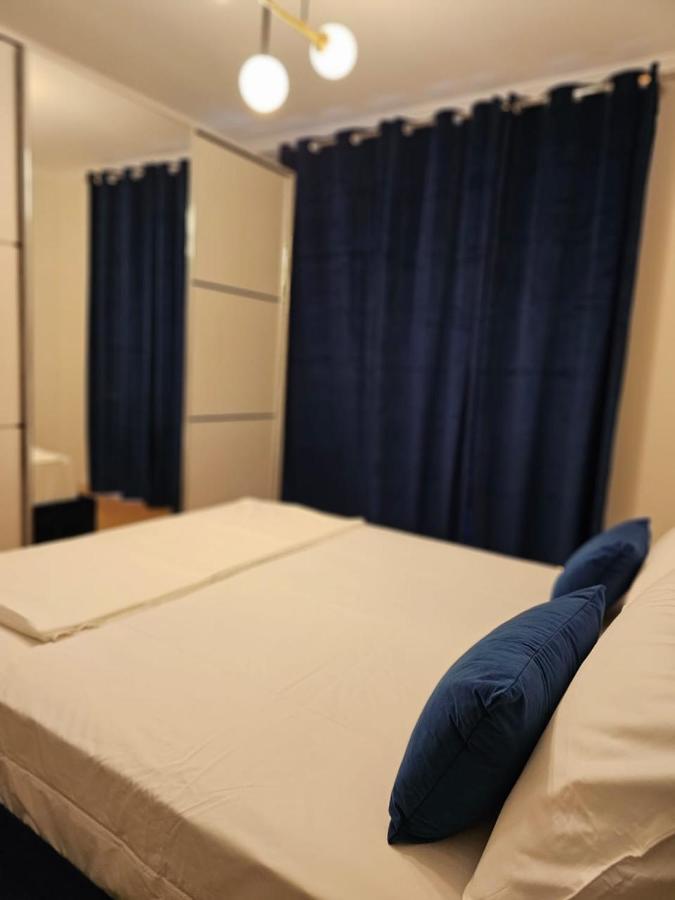 Parkside - Air Albania View Apartamento *